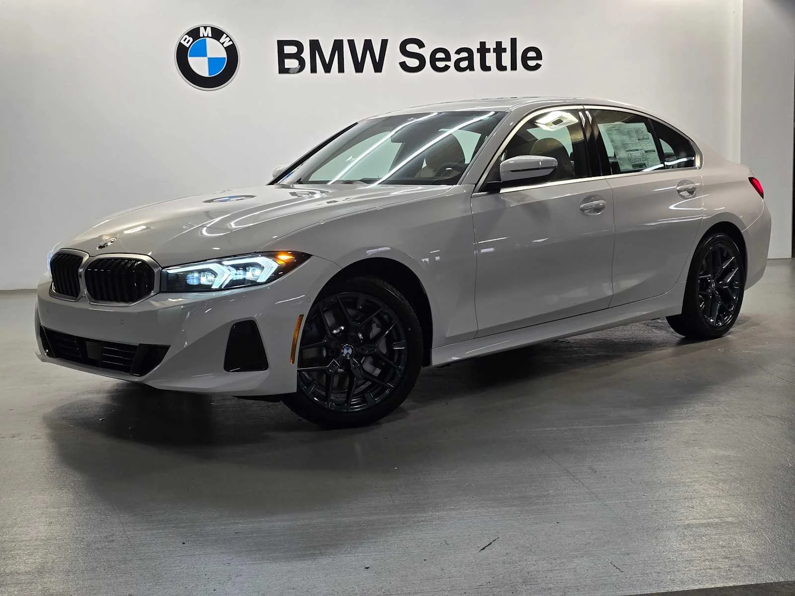 2026 BMW 3 Series 330i xDrive Sedan's photo