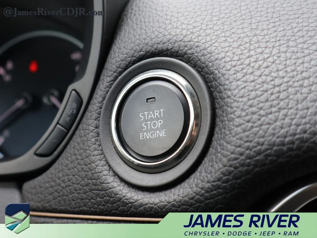 Used 2025 Black Mazda 3.3 Turbo Preferred image 33