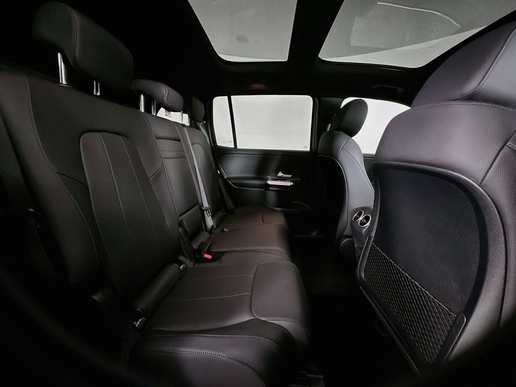 New 2026 Mountain Grey Metallic Mercedes-Benz GLB 250 image 58