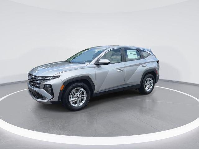 New 2026 Silver Hyundai SE FWD image 4