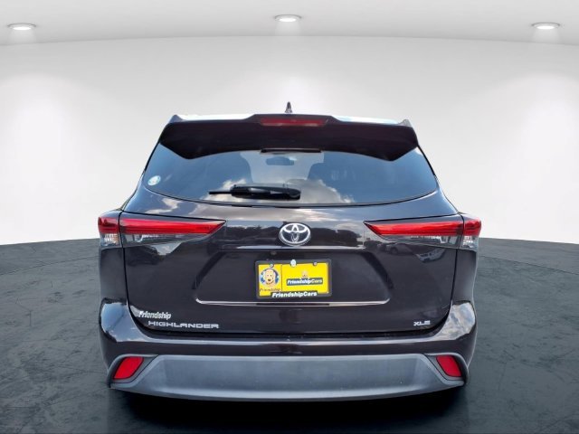 Used 2022 Brown Toyota XLE image 7