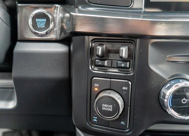New 2026 Agate Black Metallic Ford Lariat image 19
