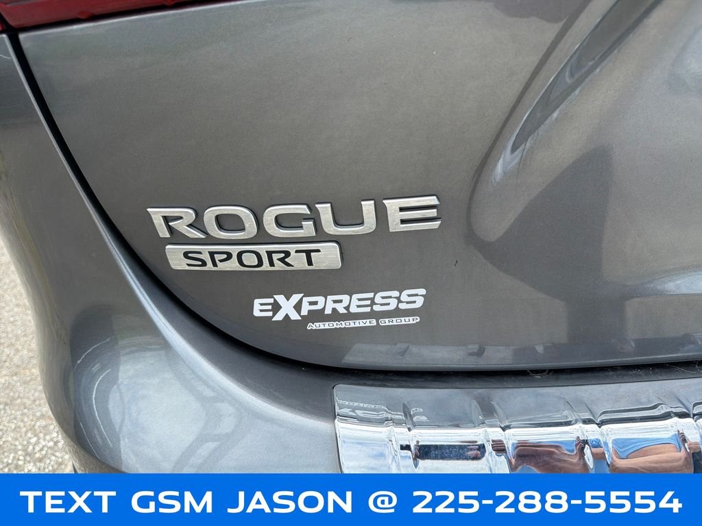 Used 2019 Gray Nissan SL image 12