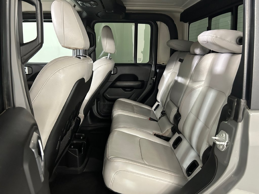 Used 2023 Gray Jeep Mojave image 19