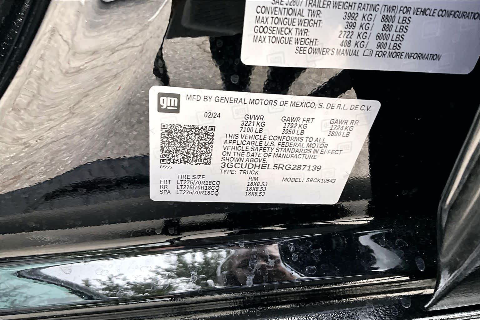 Used 2024 Black Chevrolet ZR2 image 35