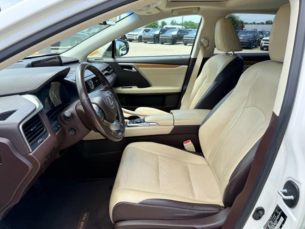 Used 2016 Eminent White Pearl Lexus Base image 11