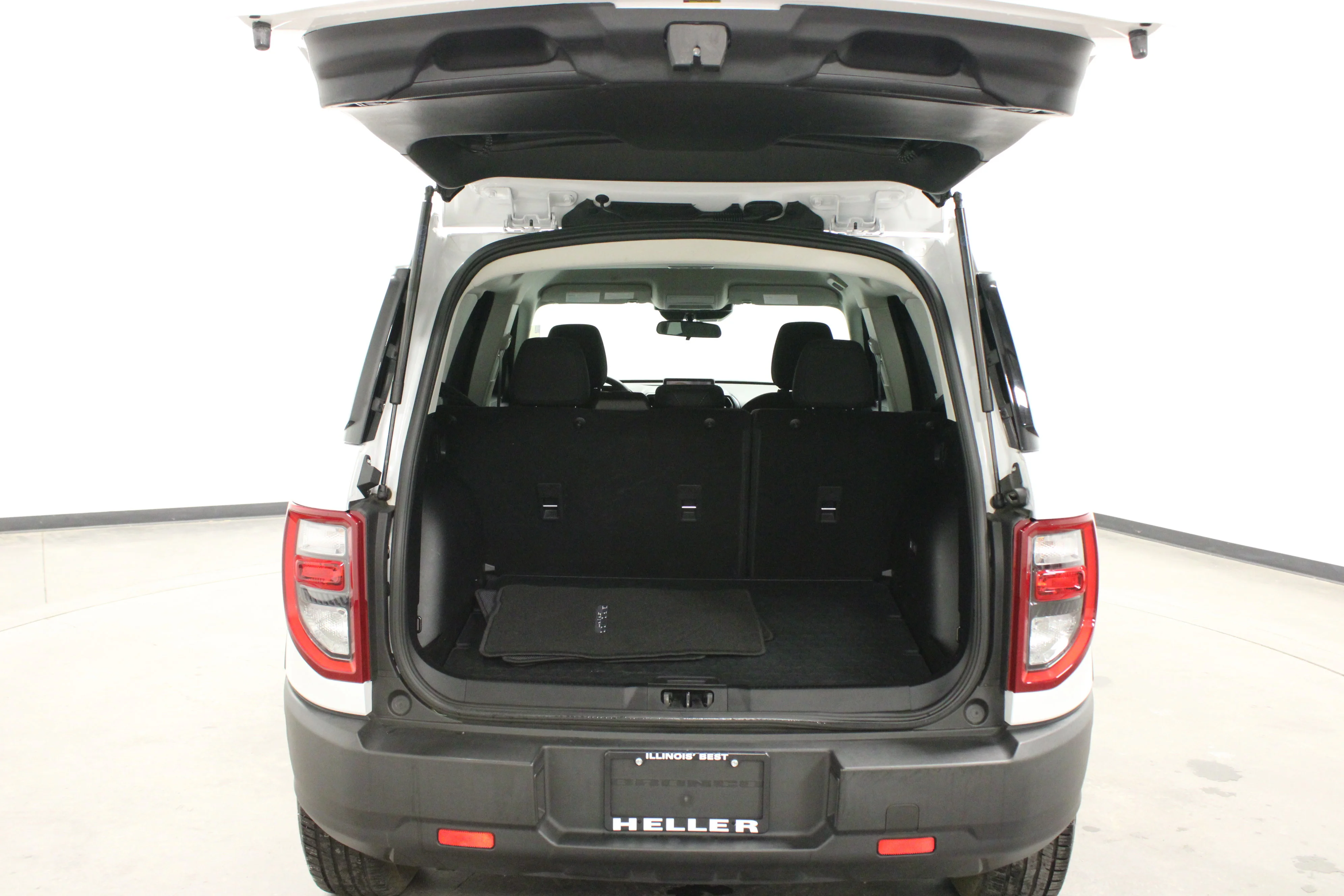 Used 2023 Oxford White Ford Big Bend image 12