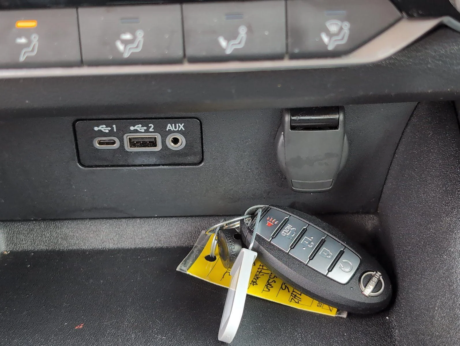 Used 2025 Glacier White Nissan SV image 24
