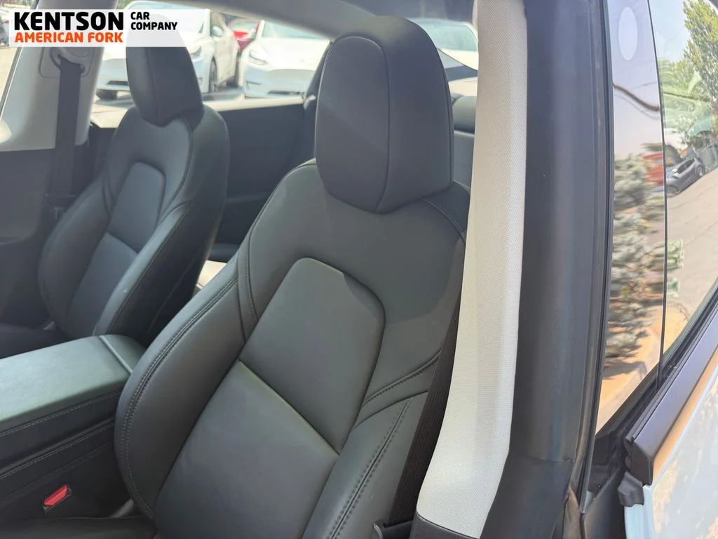 Used 2023 White Tesla Long Range image 26