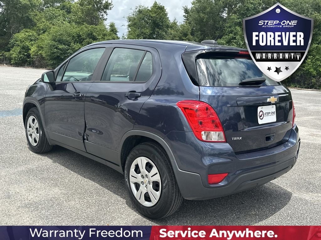 Used 2018 Blue Chevrolet LS image 5