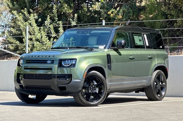 2026 LAND ROVER Defender 110 S