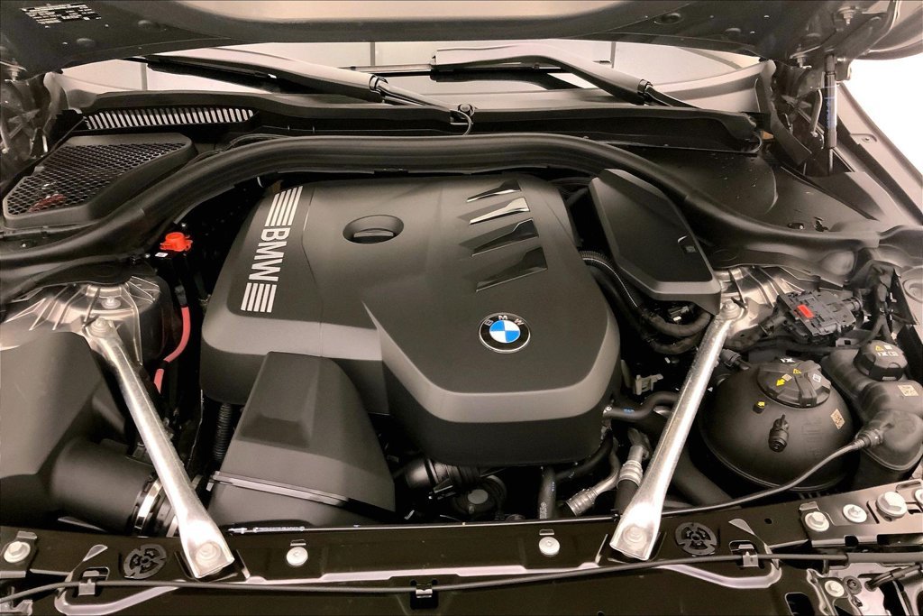 2026 BMW 5 Series 530i - Photo 9