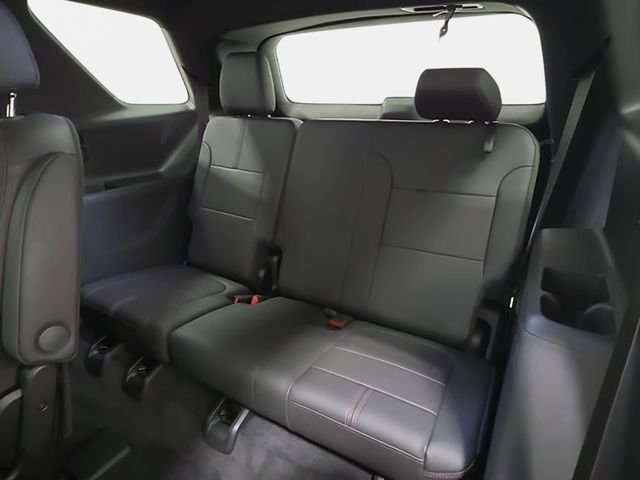 Used 2023 Gray Chevrolet RS image 35
