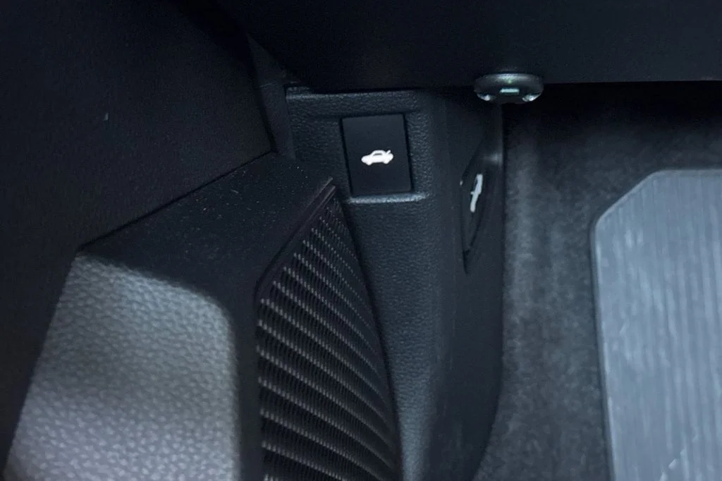 Used 2024  Honda EX image 31