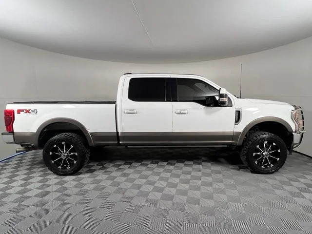 Used 2022 White Ford Lariat image 8