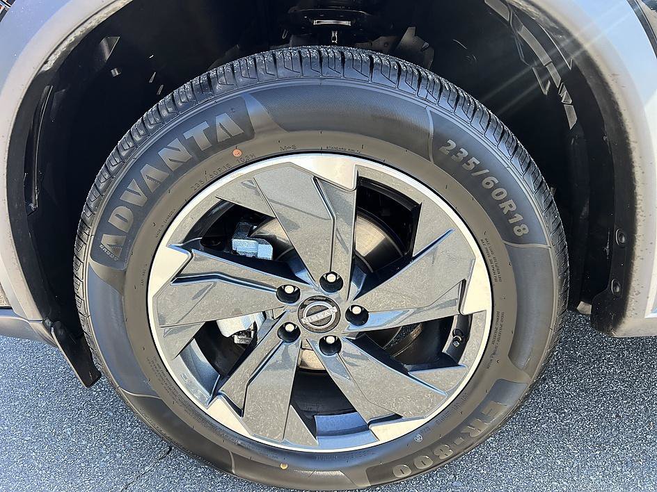 Certified Used 2025 Super Black Nissan SV image 9