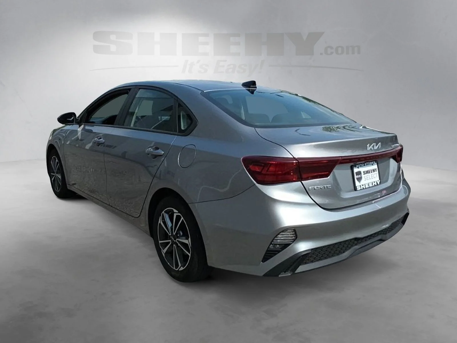 Used 2023 Gray Kia LXS image 13