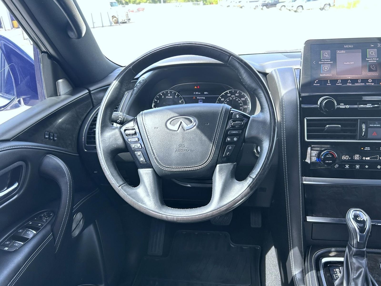 Used 2023 White INFINITI Sensory image 11