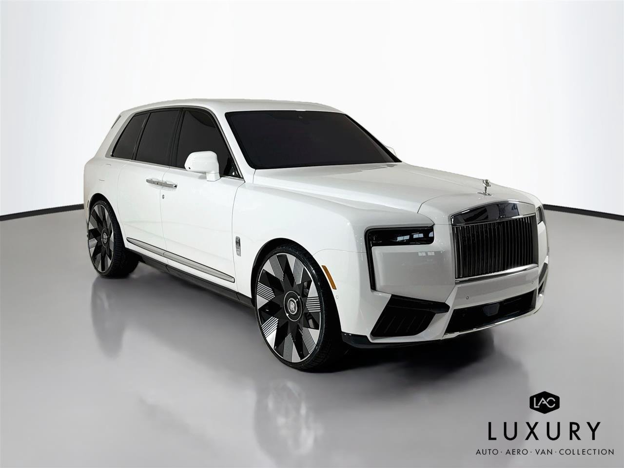 Used 2025 English White Rolls-Royce 26