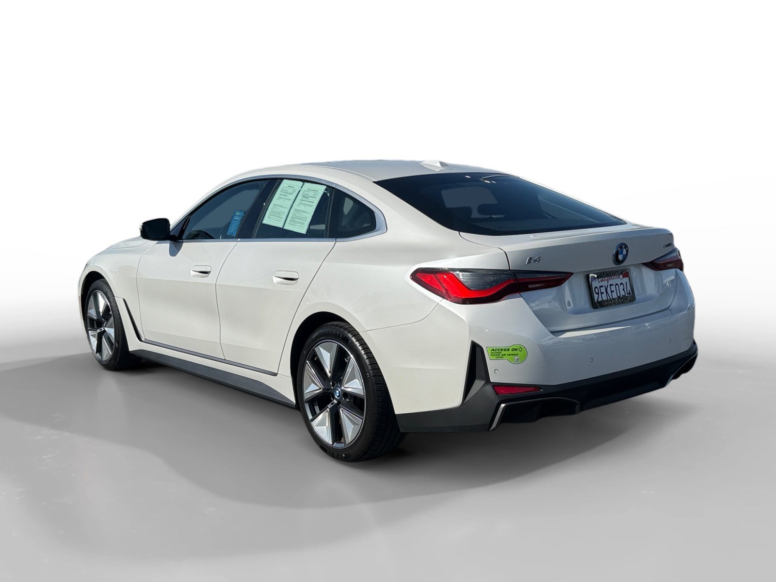 Used 2023 White Metallic BMW eDrive35 image 3