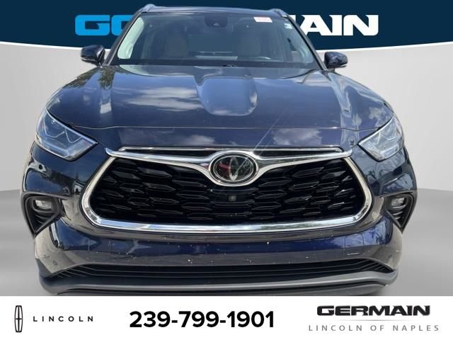 Used 2020 Blue Toyota Limited image 12