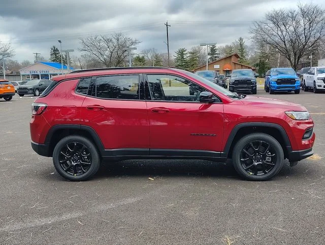 New 2026 Red Hot Pearl-Coat Exterior Paint Jeep Latitude image 2