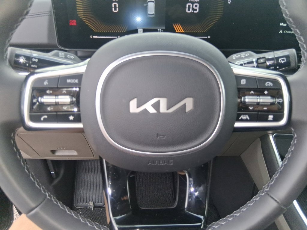 Used 2026  Kia EX image 13