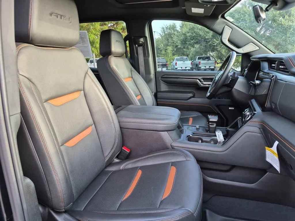 Used 2024 Onyx Black GMC AT4 image 41