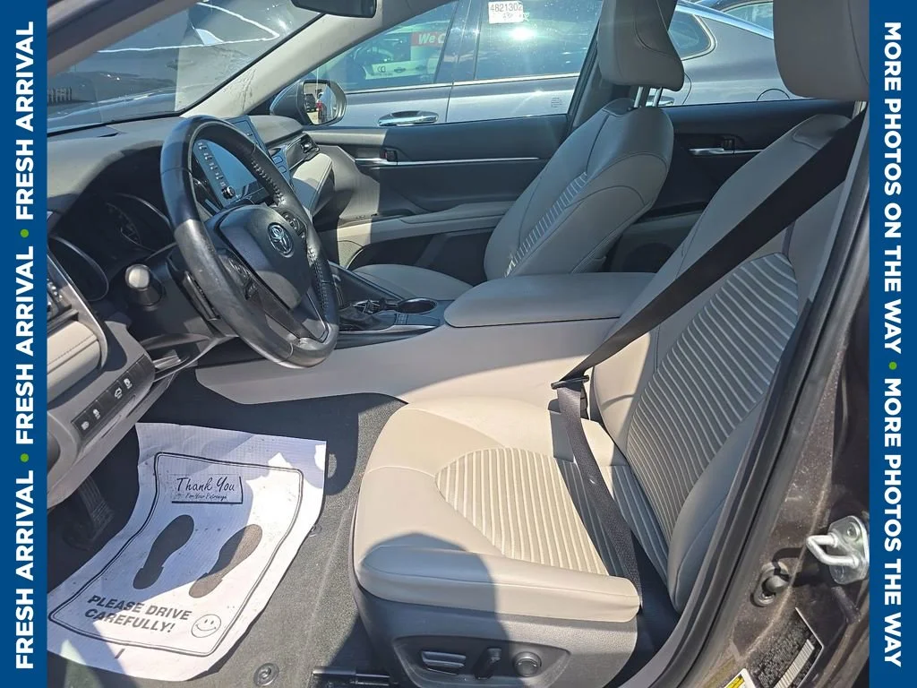 Used 2022 Gray Toyota SE image 8