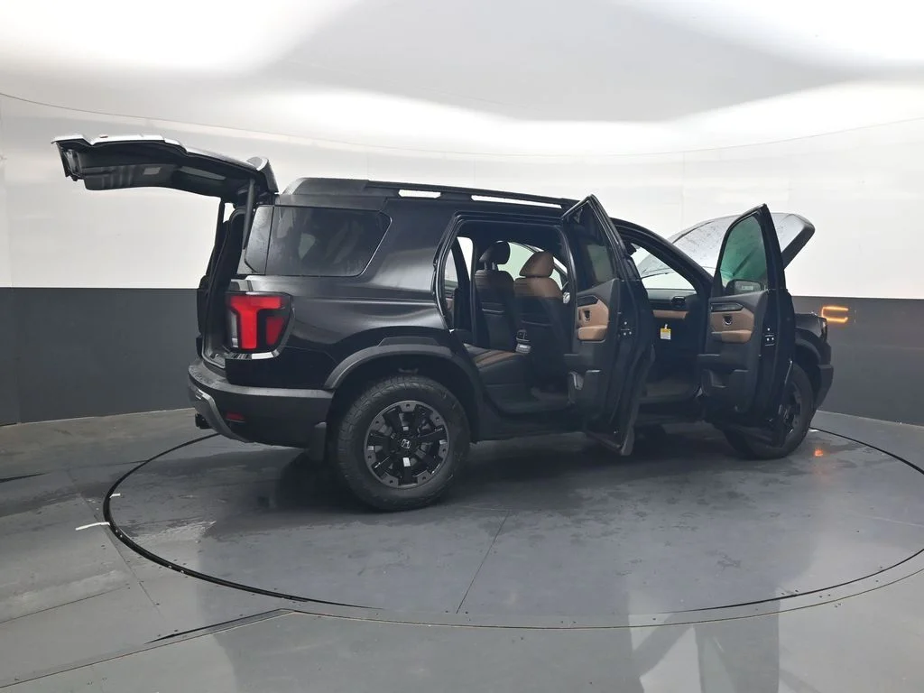 New 2026 Crystal Black Pearl Honda TrailSport Elite image 40