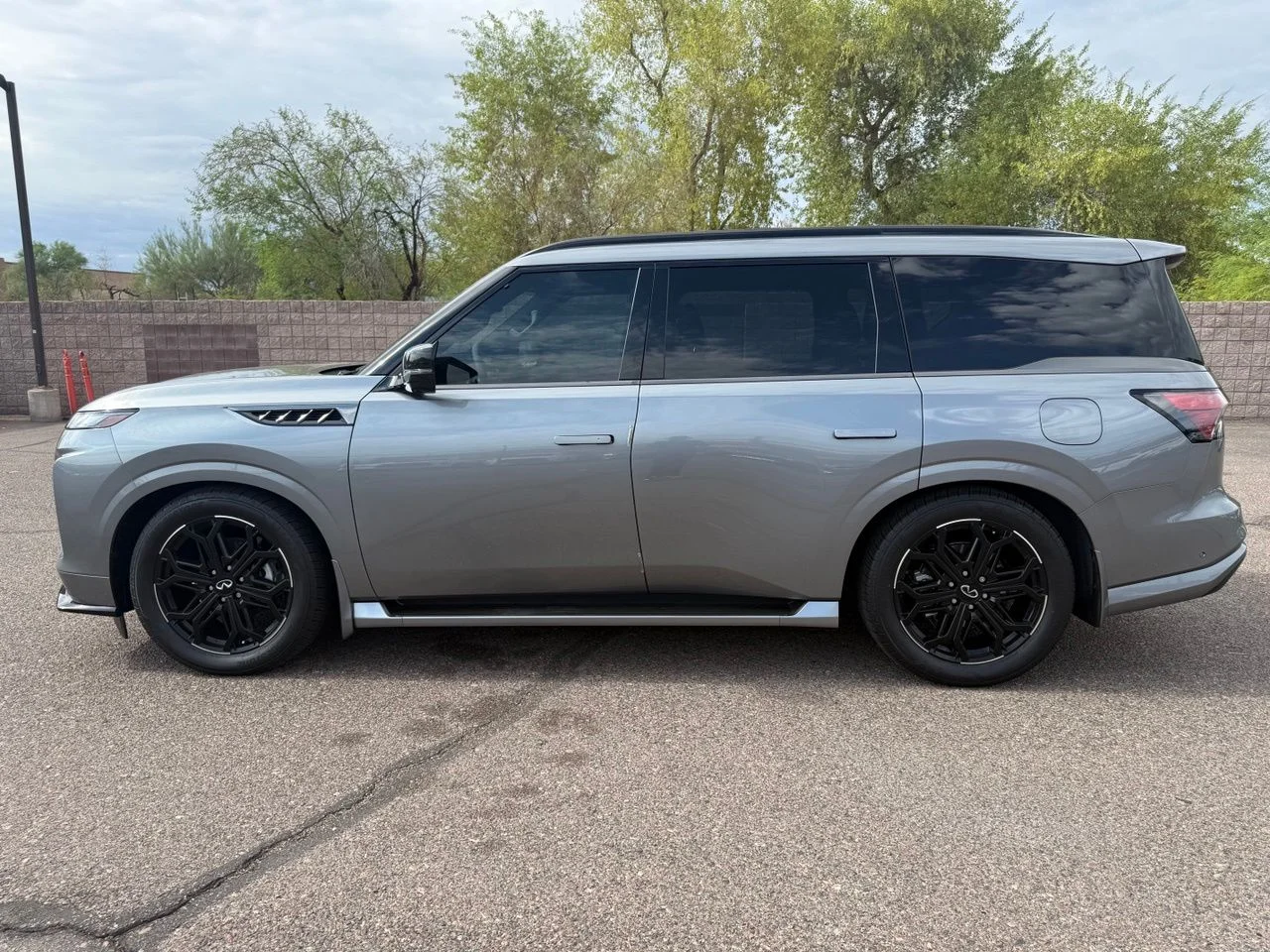 Certified Used 2026 Dynamic Metal INFINITI Sport image 8