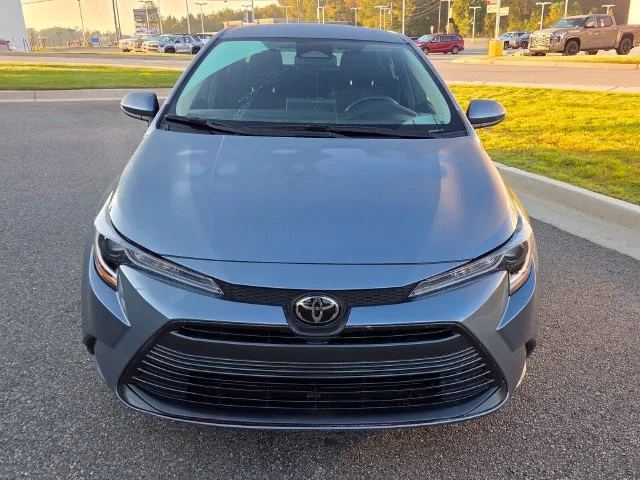 Used 2026  Toyota LE image 2