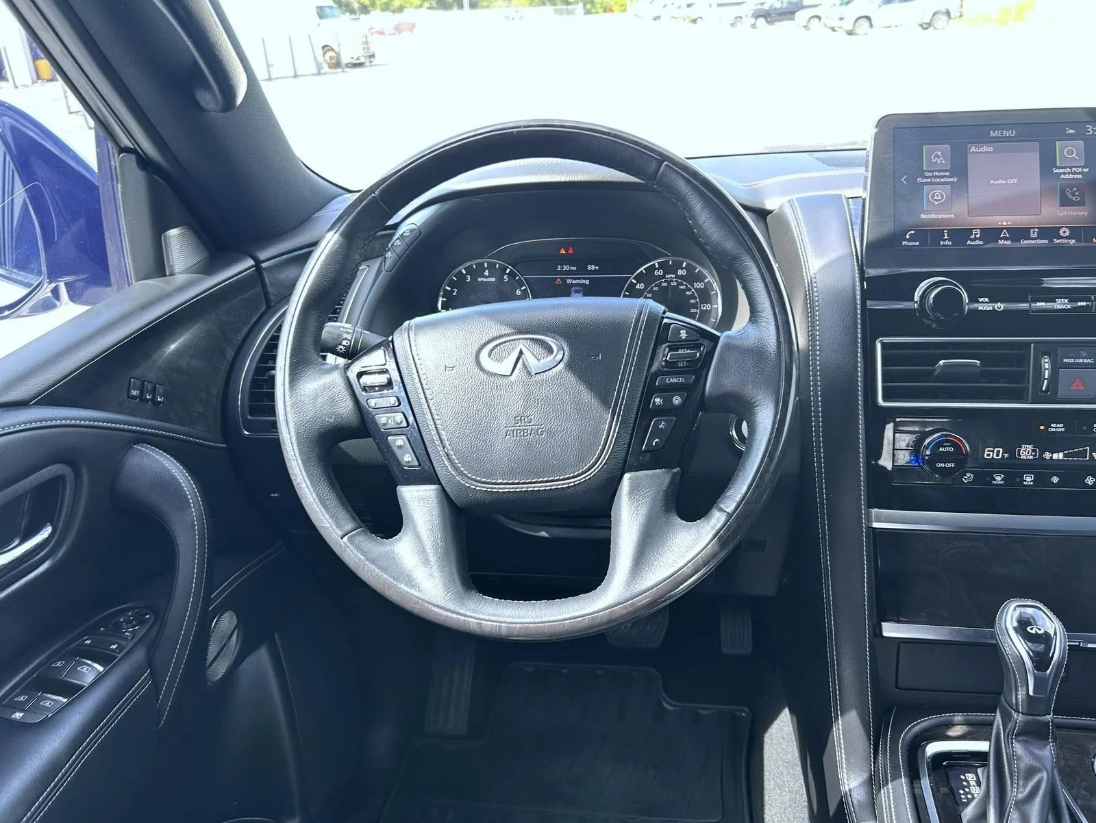 Used 2023 White INFINITI Sensory image 11