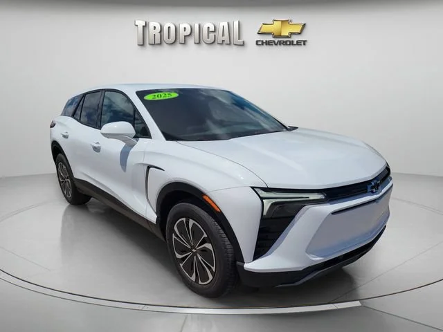 2025 Chevrolet Blazer EV LT - Photo 7