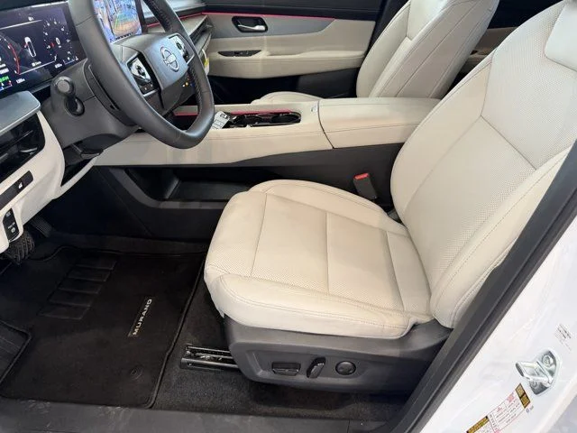Used 2026 White Nissan SL image 20