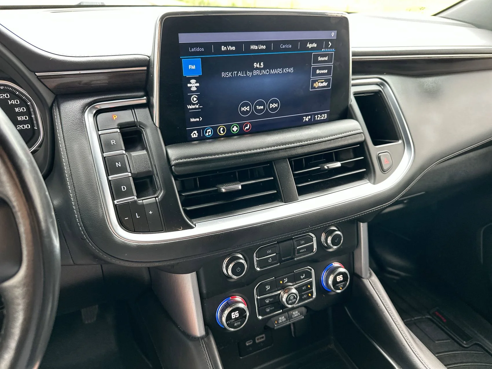 Used 2021 Summit White GMC SLE image 16