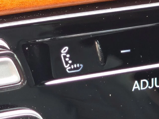 New 2026 Silver Zynith Jeep Summit Reserve image 19