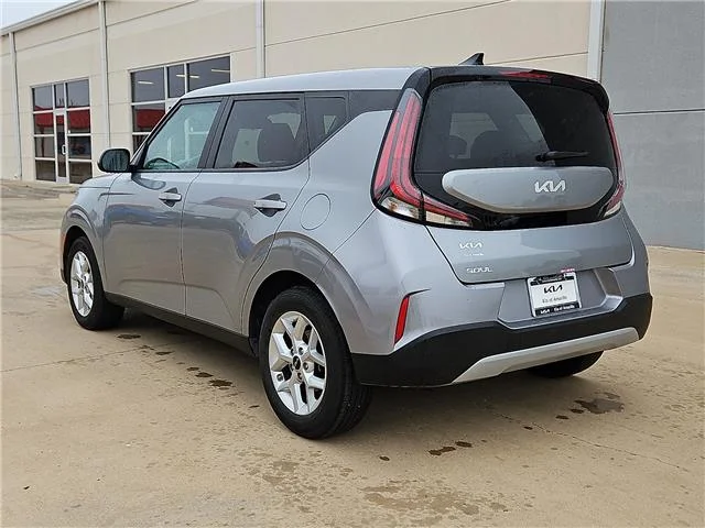Used 2025 Gray KIA LX (IVT) image 2