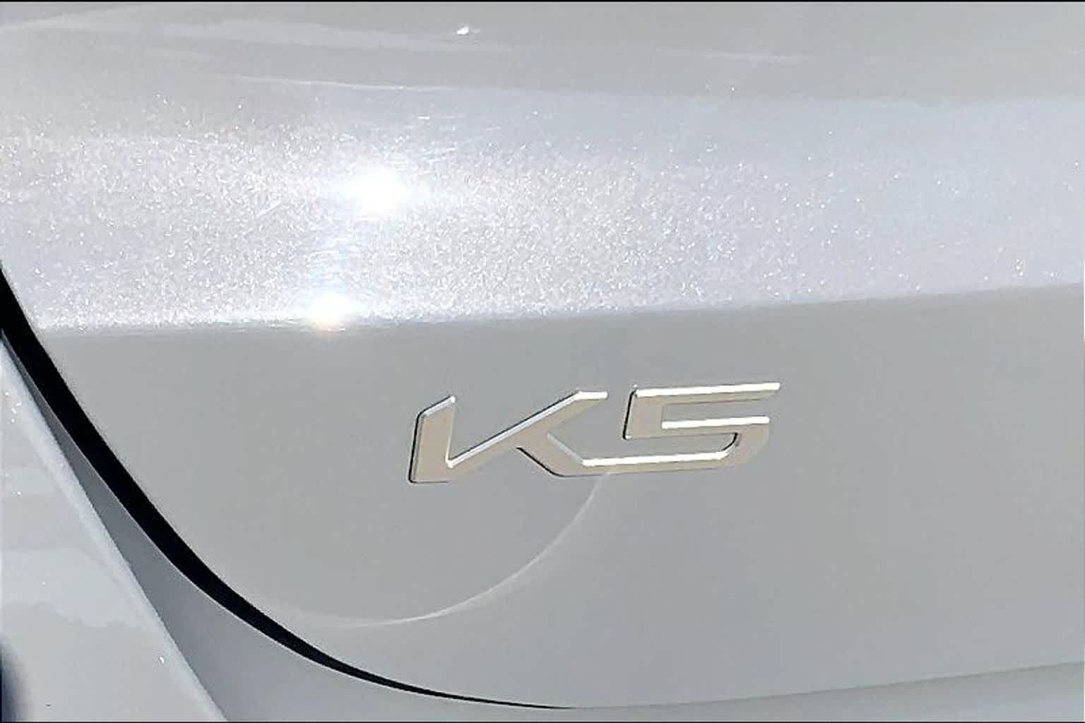 Used 2024 Wolf Gray Kia GT image 30