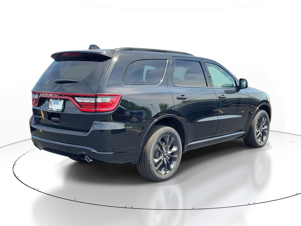 New 2026 Diamond Black Clear-Coat Exterior Paint Dodge GT image 4