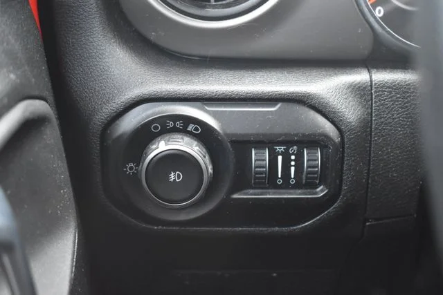 Used 2021 Red Jeep Unlimited Sport image 27
