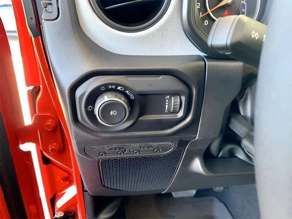 2026 Jeep Wrangler 4-Door Willys - Photo 29