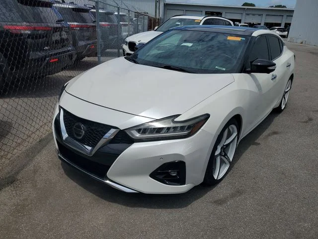 2019 Nissan Maxima Platinum's photo