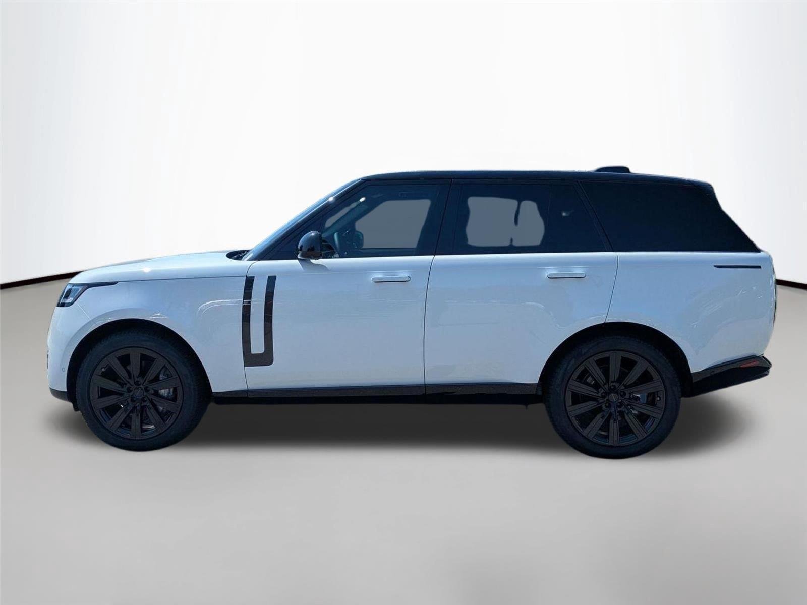 New 2026 Fuji White Land Rover SE image 8