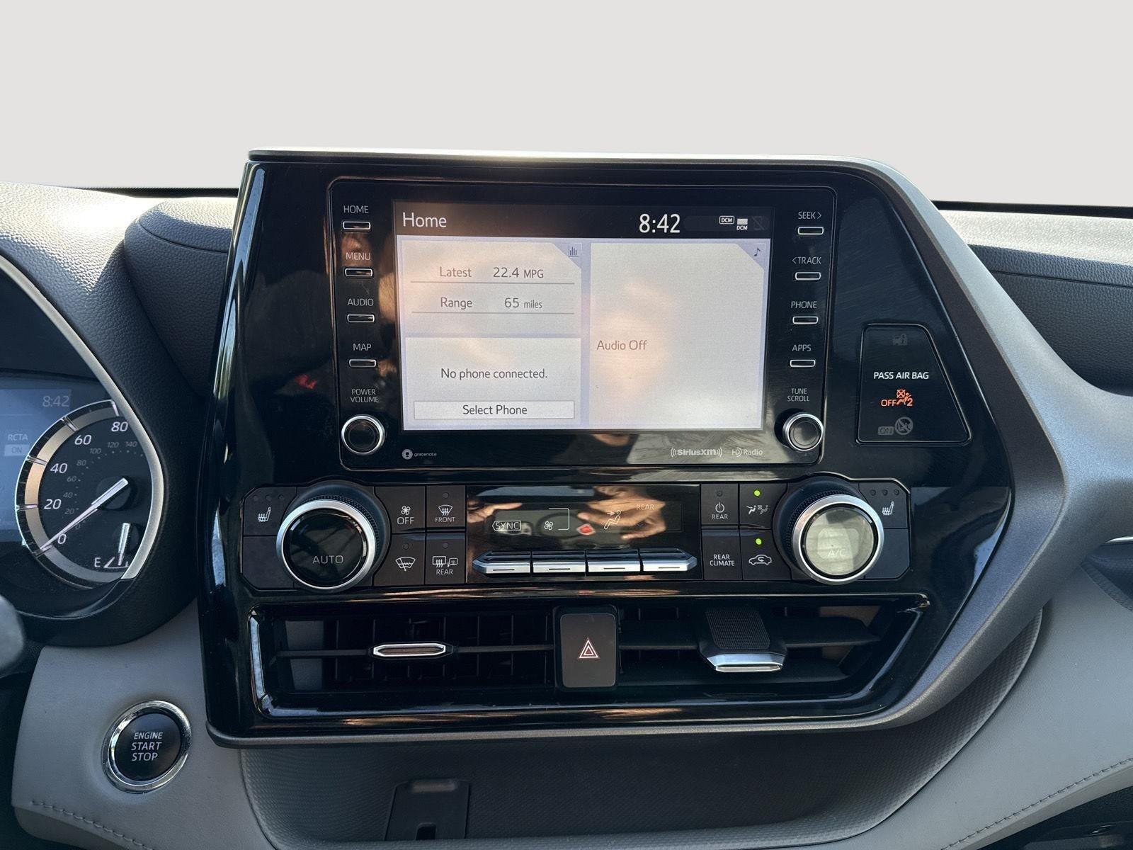 Used 2022 Moon Dust Toyota XLE image 23