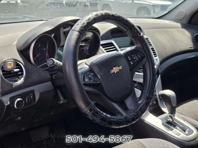 Used 2015 Gold Chevrolet 1LT image 3
