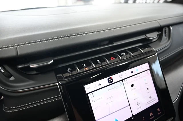 Used 2022 Gray Jeep Overland image 22