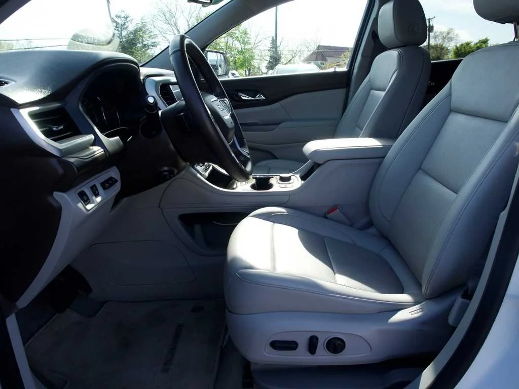 2023 GMC Acadia SLT - Photo 20