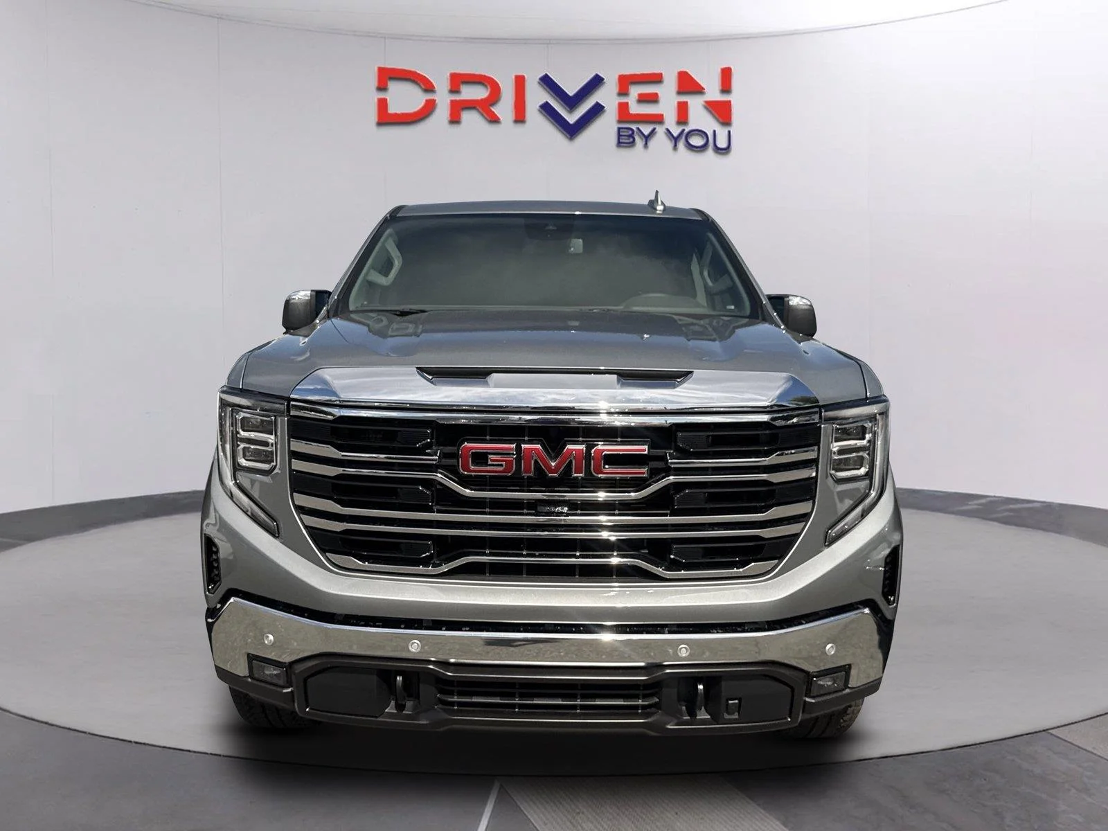 New 2026 Sterling Metallic GMC SLT image 9