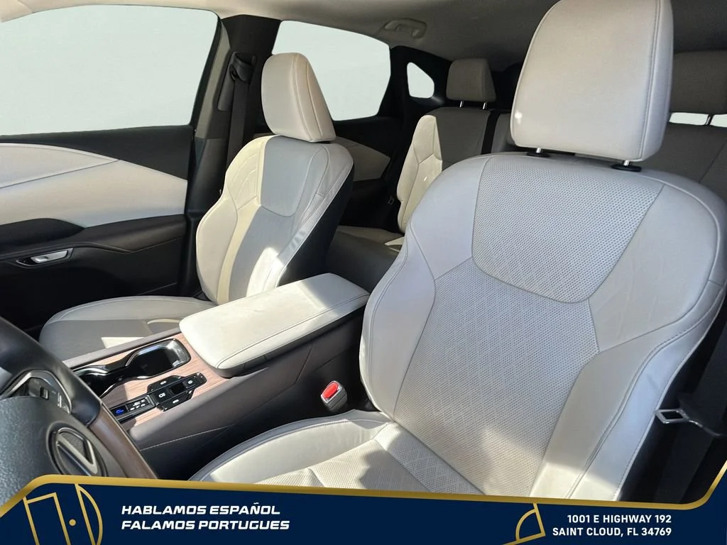 Used 2023  Lexus RX 350 image 23
